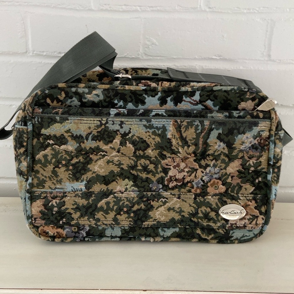 Classic Vintage Gloria Vanderbilt Tapestry Classic Old-Style Travel Shoulder Bag